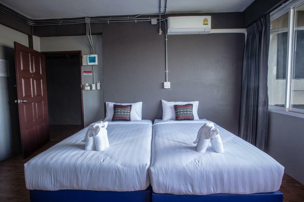 Baan Chang Hotel & Coffee House Tak Exterior foto