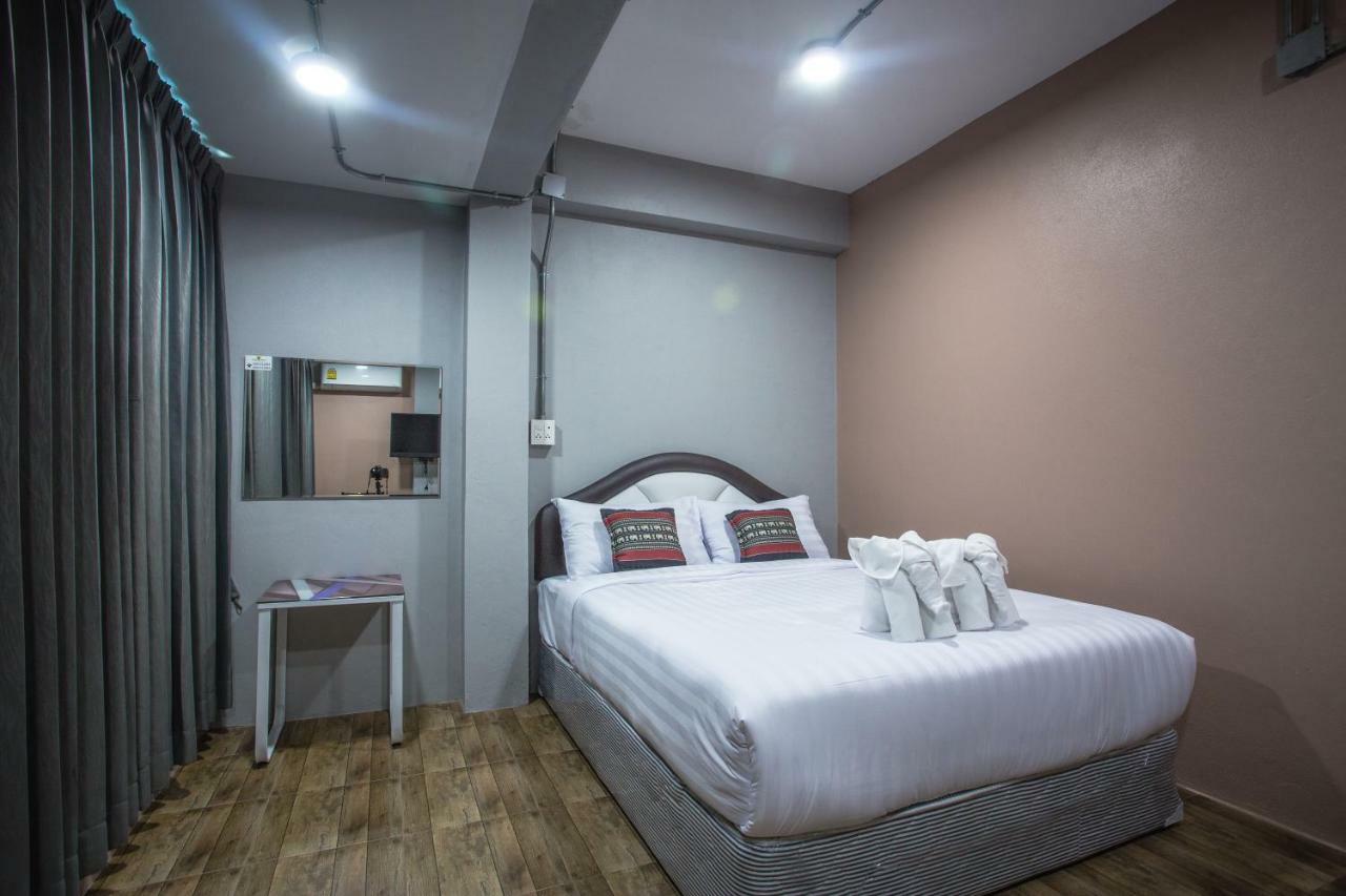 Baan Chang Hotel & Coffee House Tak Exterior foto